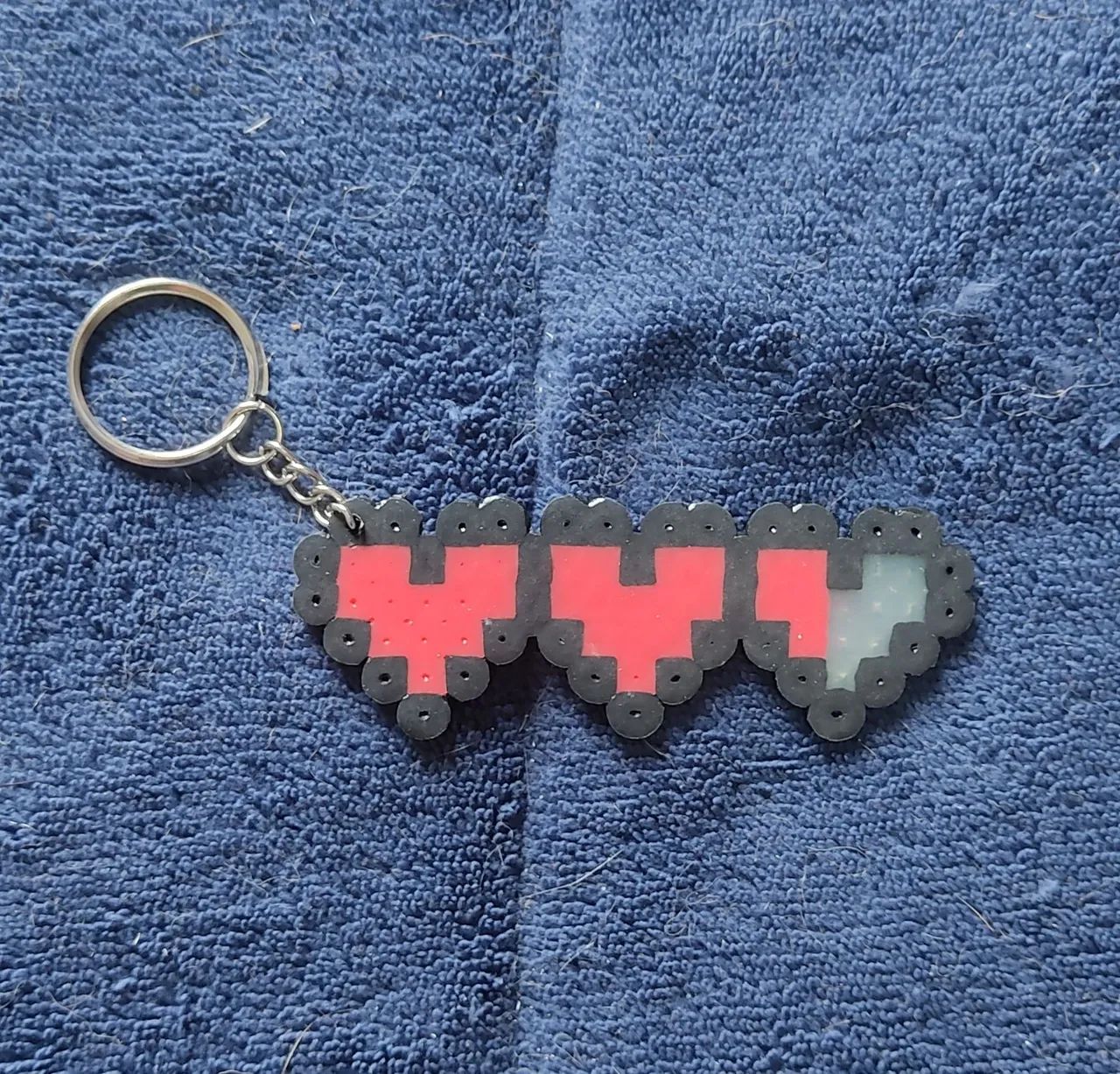 Chaveiros temáticos hama beads  - Foto 5