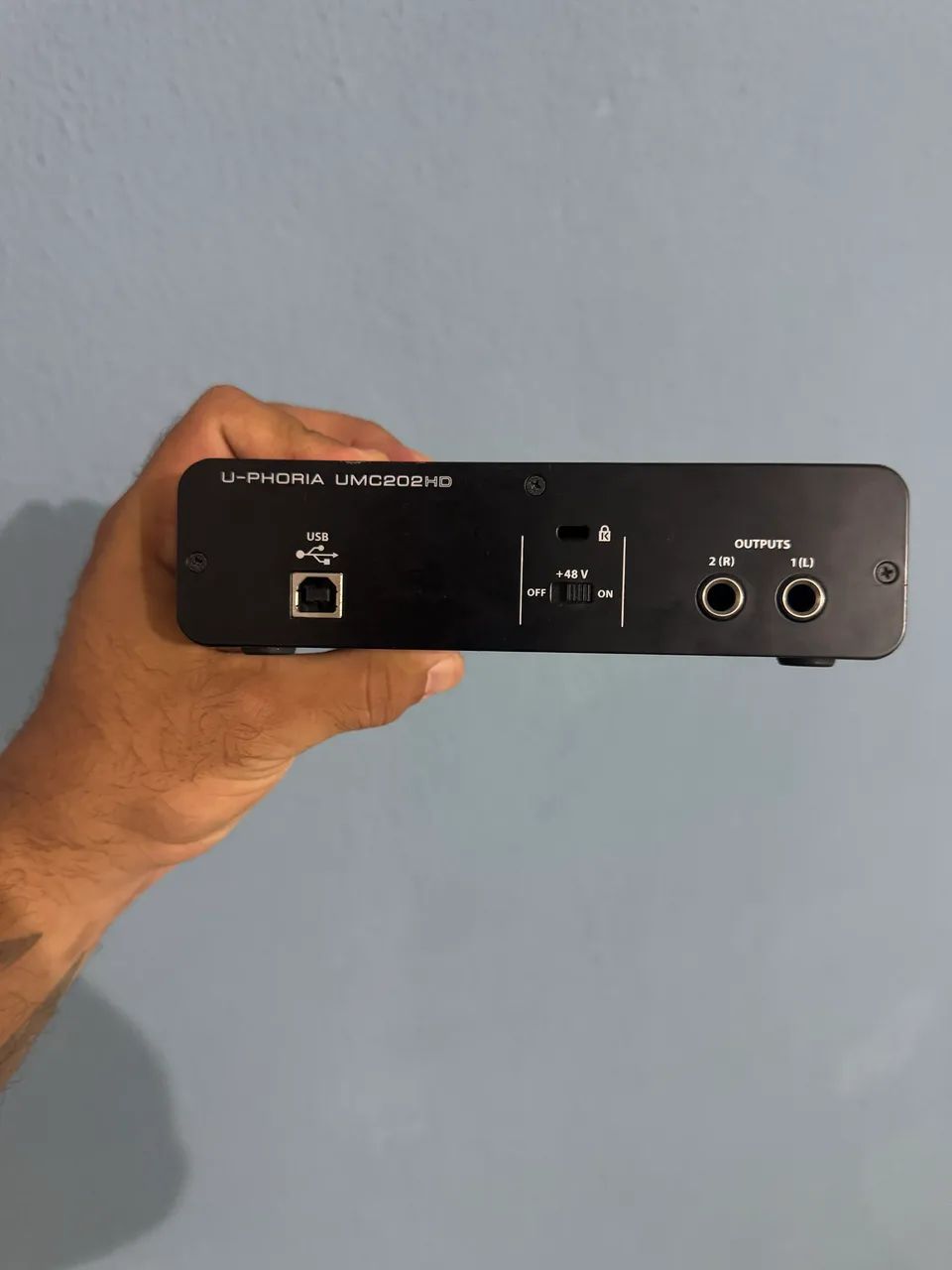 Interface de Áudio Behringer UMC202HD - Foto 4