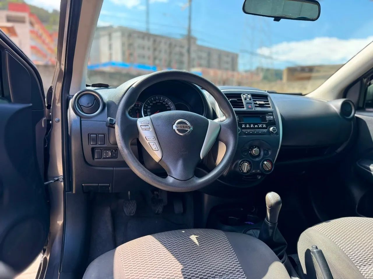 Nissan Versa S 1.0 12V Flexstart 4P Mec. 2016 - Foto 5