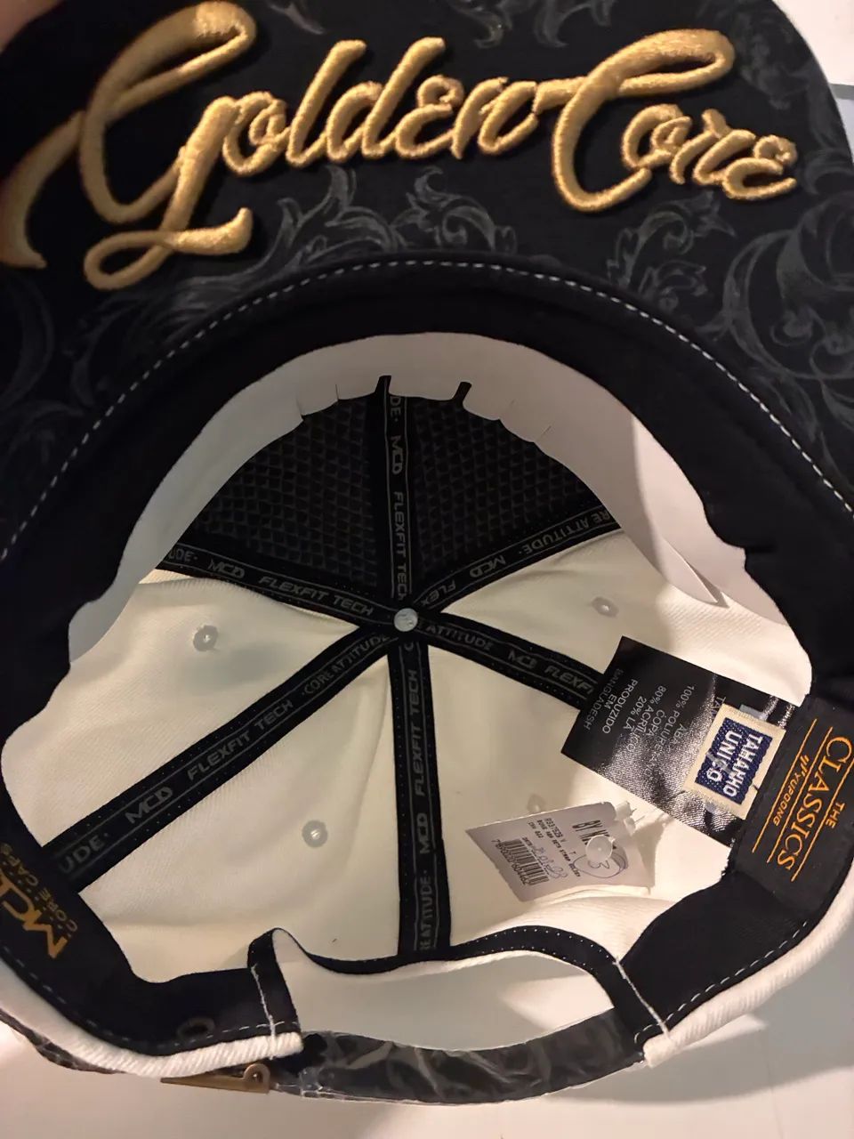 Boné aba reta Golden core original lacrado - Acessórios - Santa