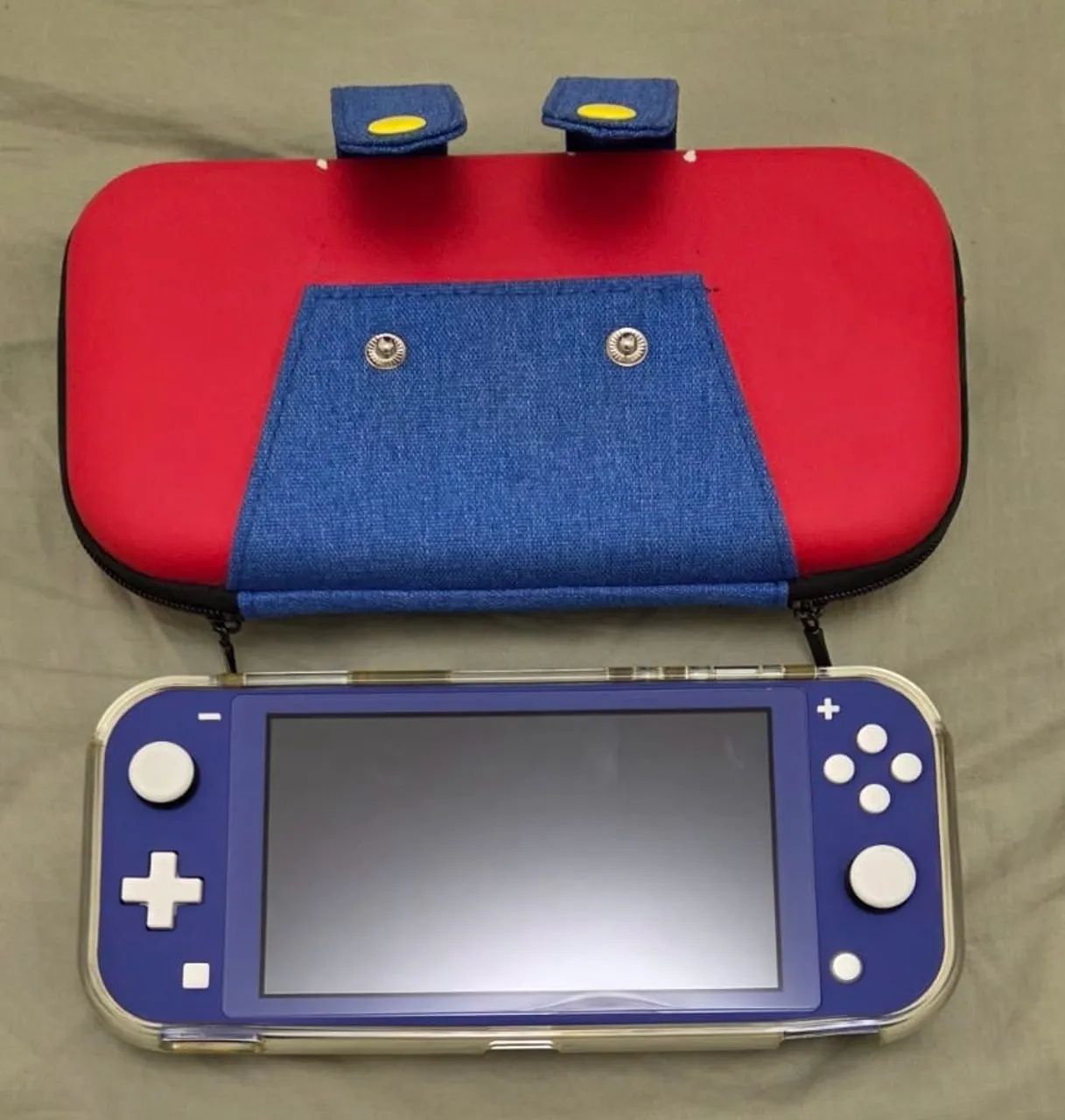 Nintendo switch lite + Case