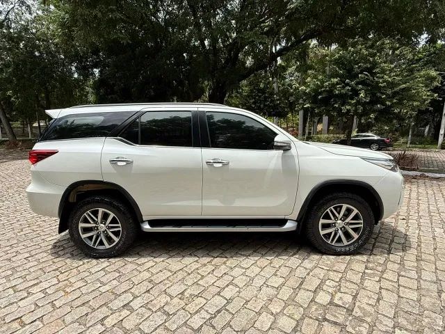 Toyota Hilux Hilux SW4 SRX 4x4 4.0 V6 24V Aut. 2016