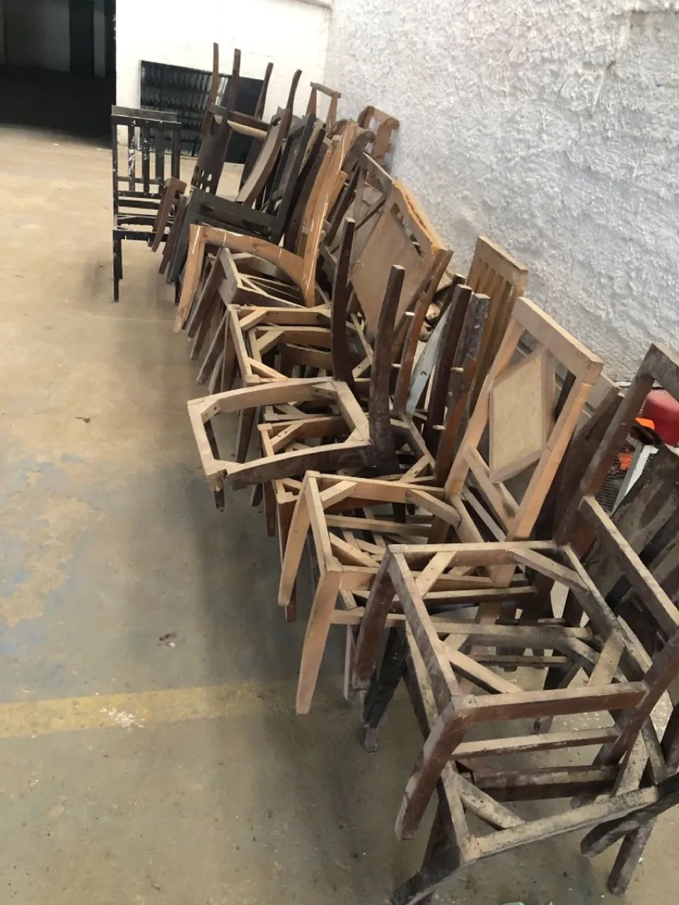 Cadeiras de madeira