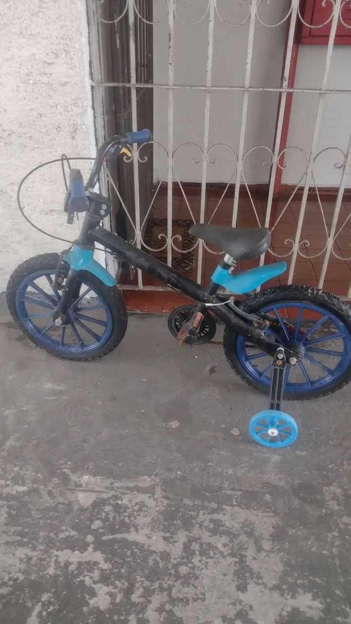 vendo uma bicicleta infantil  - Foto 3