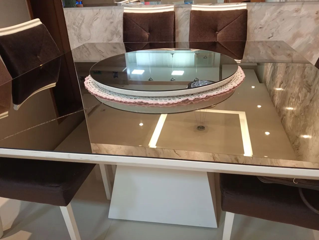 Vendo mesa 1.50x1.50 espelhada bronze