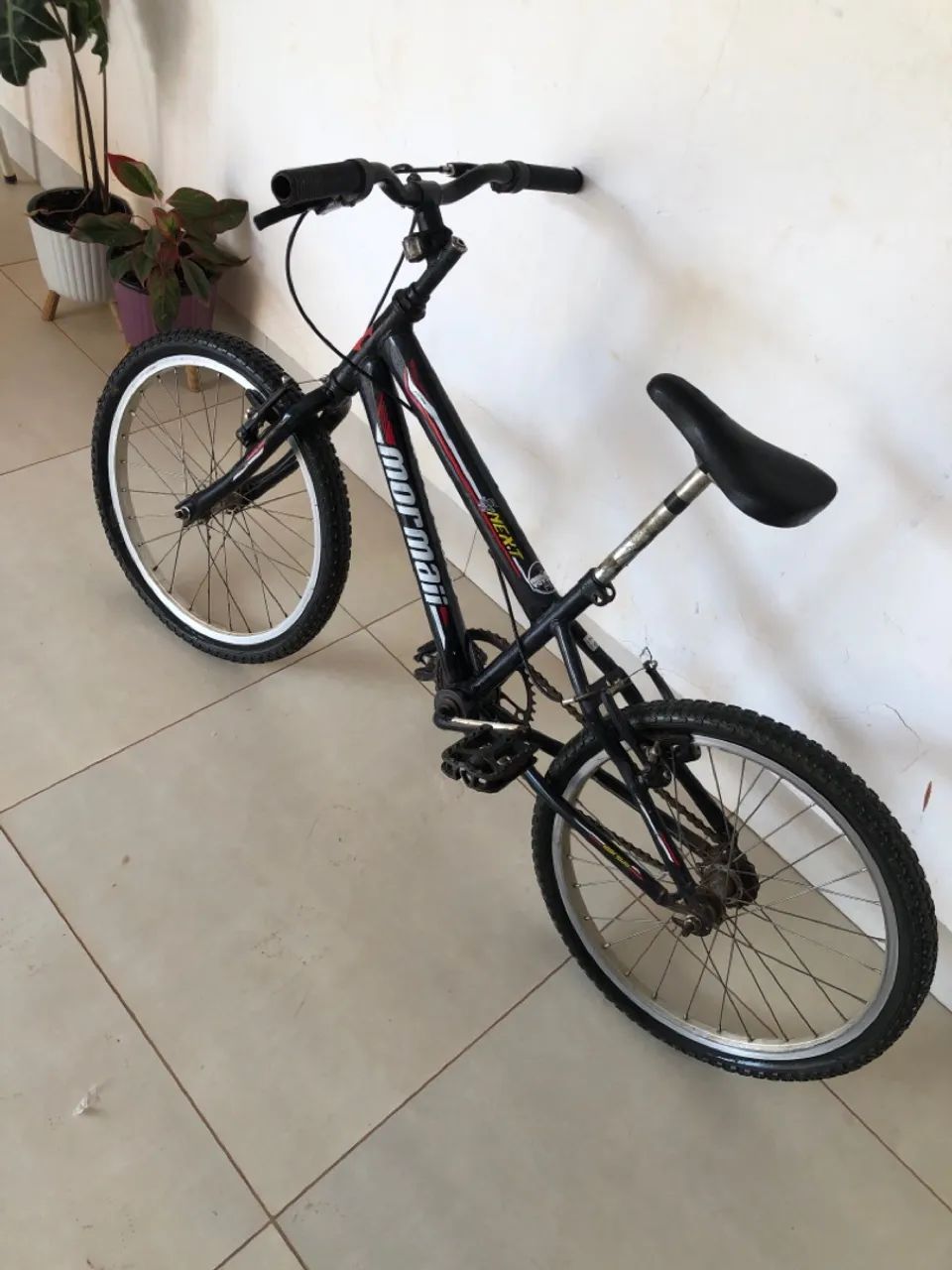 Vendo bicicleta infantil aro 20 - Foto 2