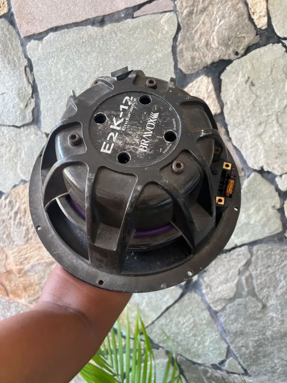 boca de 12 pra vender<br>Endurecer bravox<br>Já vai com a caixa ?