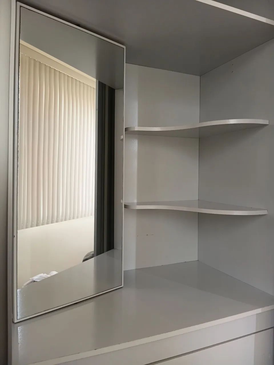 Guarda roupa de casal com espelho  - Foto 4