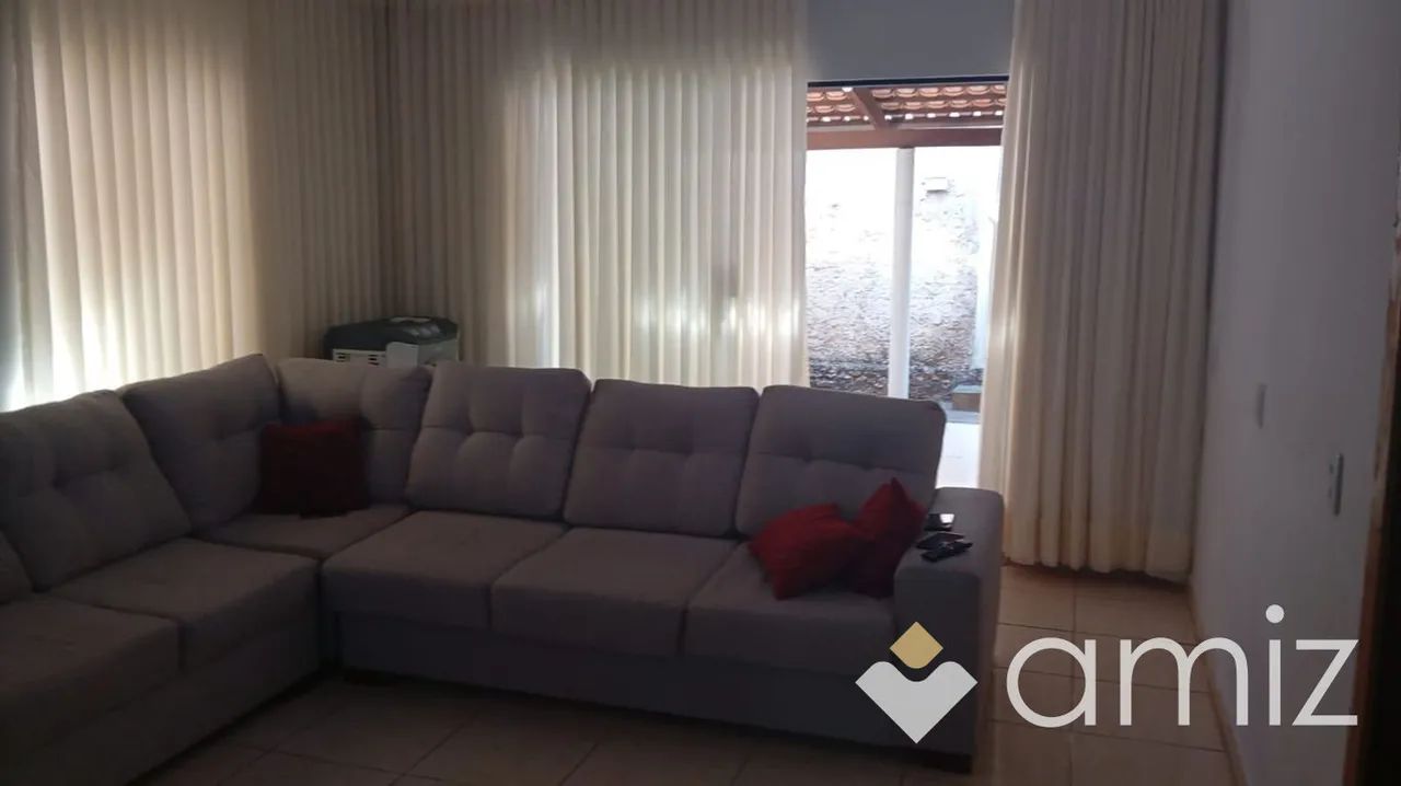 VENDE-SE CASA COM 4 QUARTOS DE 232,00m² NA VILA PEDROSO. - Foto 4