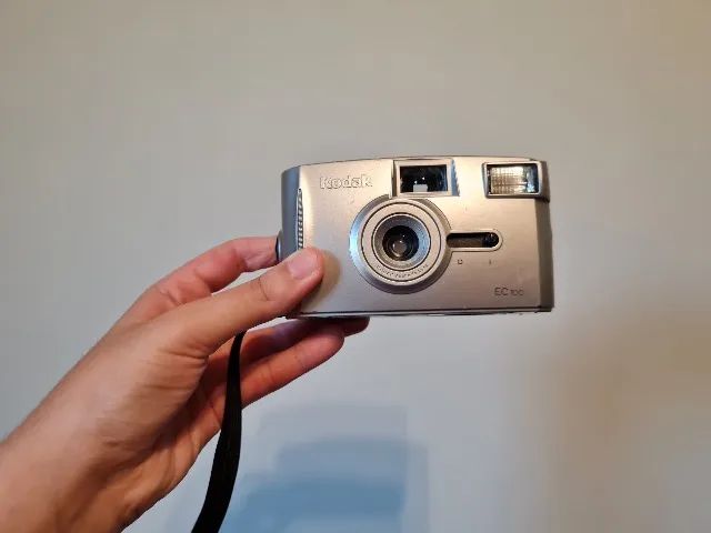 Kodak EC100 - Câmera analógica compacta
