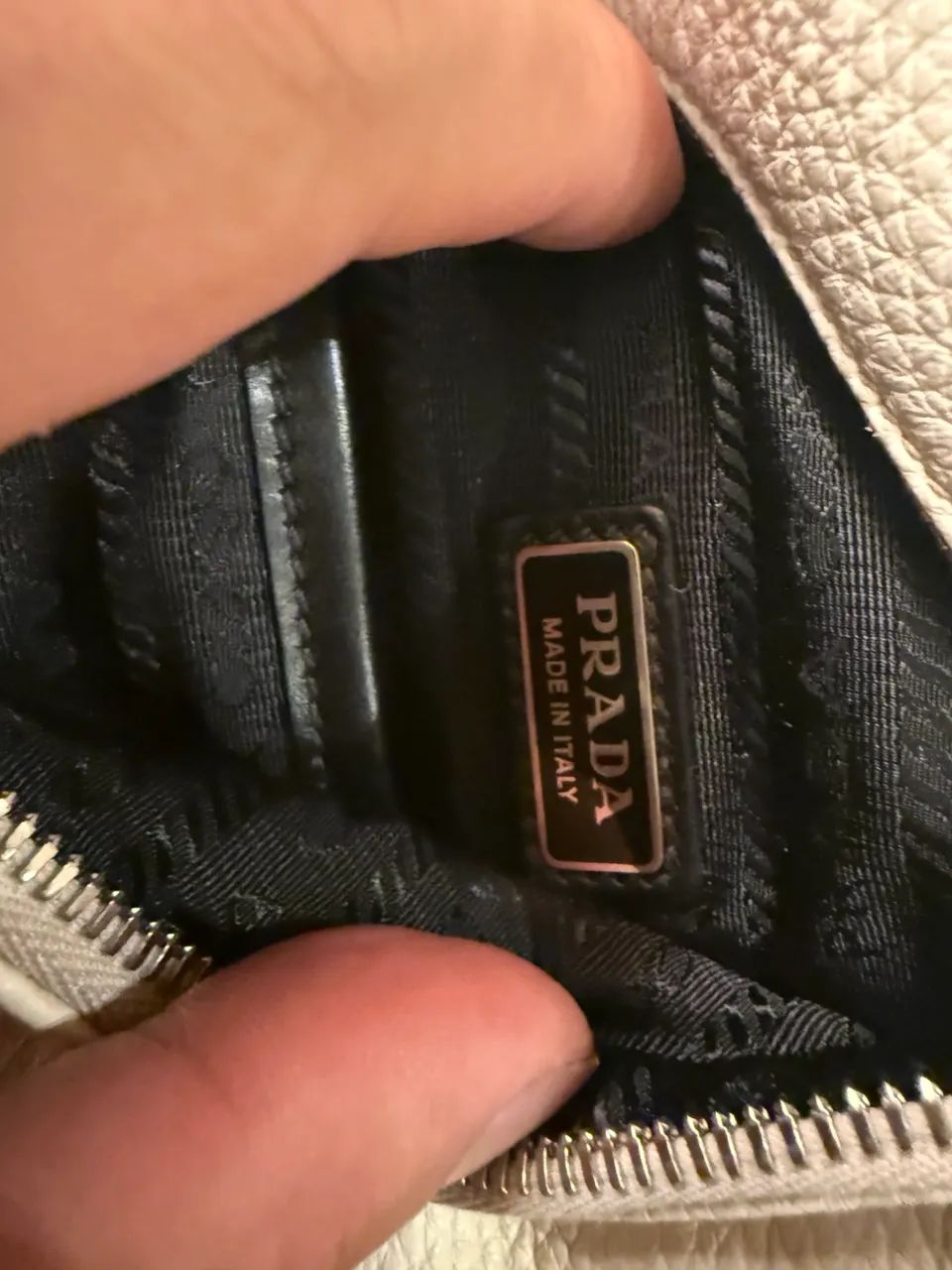 Bolsa Prada Milano Original em Couro Off White com Certificado RFID - Foto 4