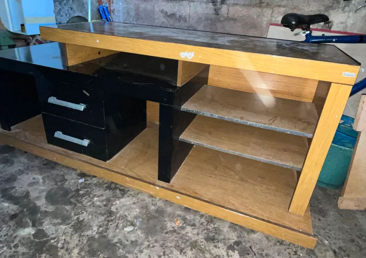 Painel de TV com gaveta e home