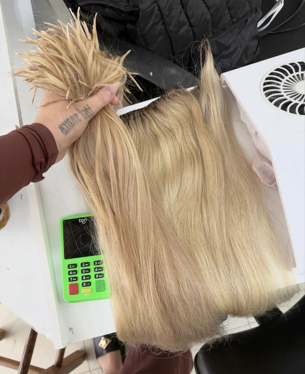 Mega hair humano brasileiro do Sul 