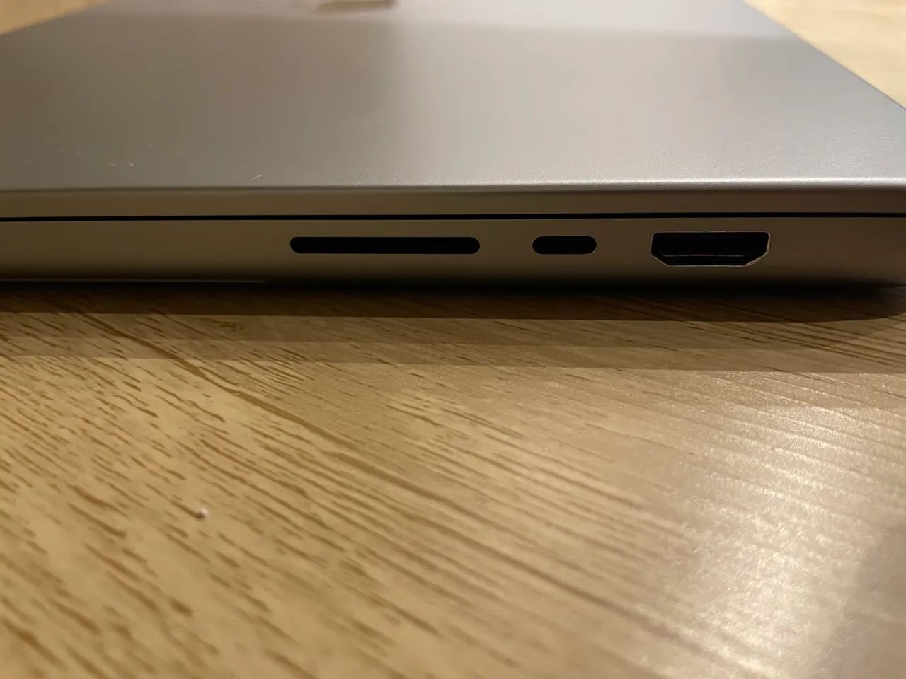 MacBook Pro M1 Pro 16 pol (130 ciclos) - Foto 2