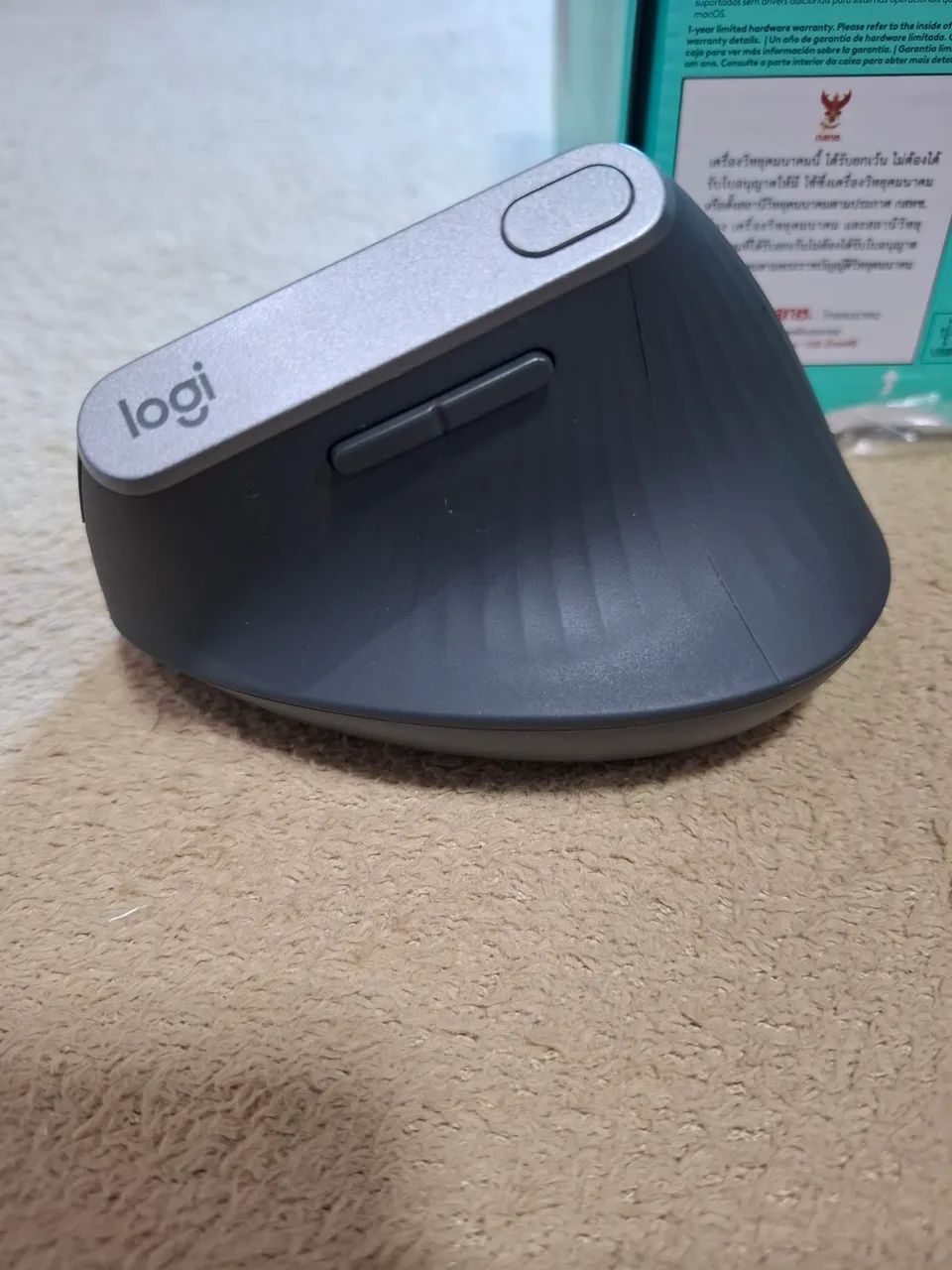 Mouse Sem Fio Logitech MX Vertical Com Design Ergonômico Grafite - Foto 3
