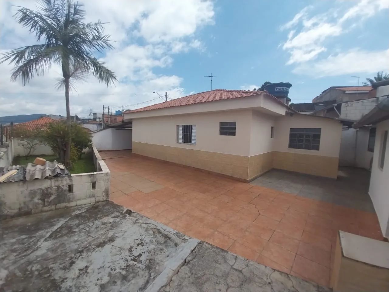 Casa Térrea com 2 quartos, na Vila Natal - com oficina