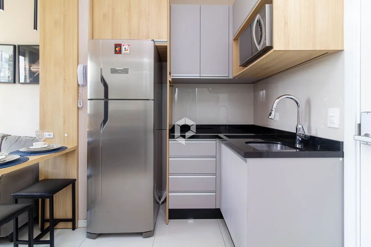Apartamento compacto e mobiliado no Centro - Foto 3