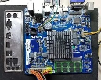 PLACA MÃE MINI ITX DATEN DT1800Z INTEL CELERON