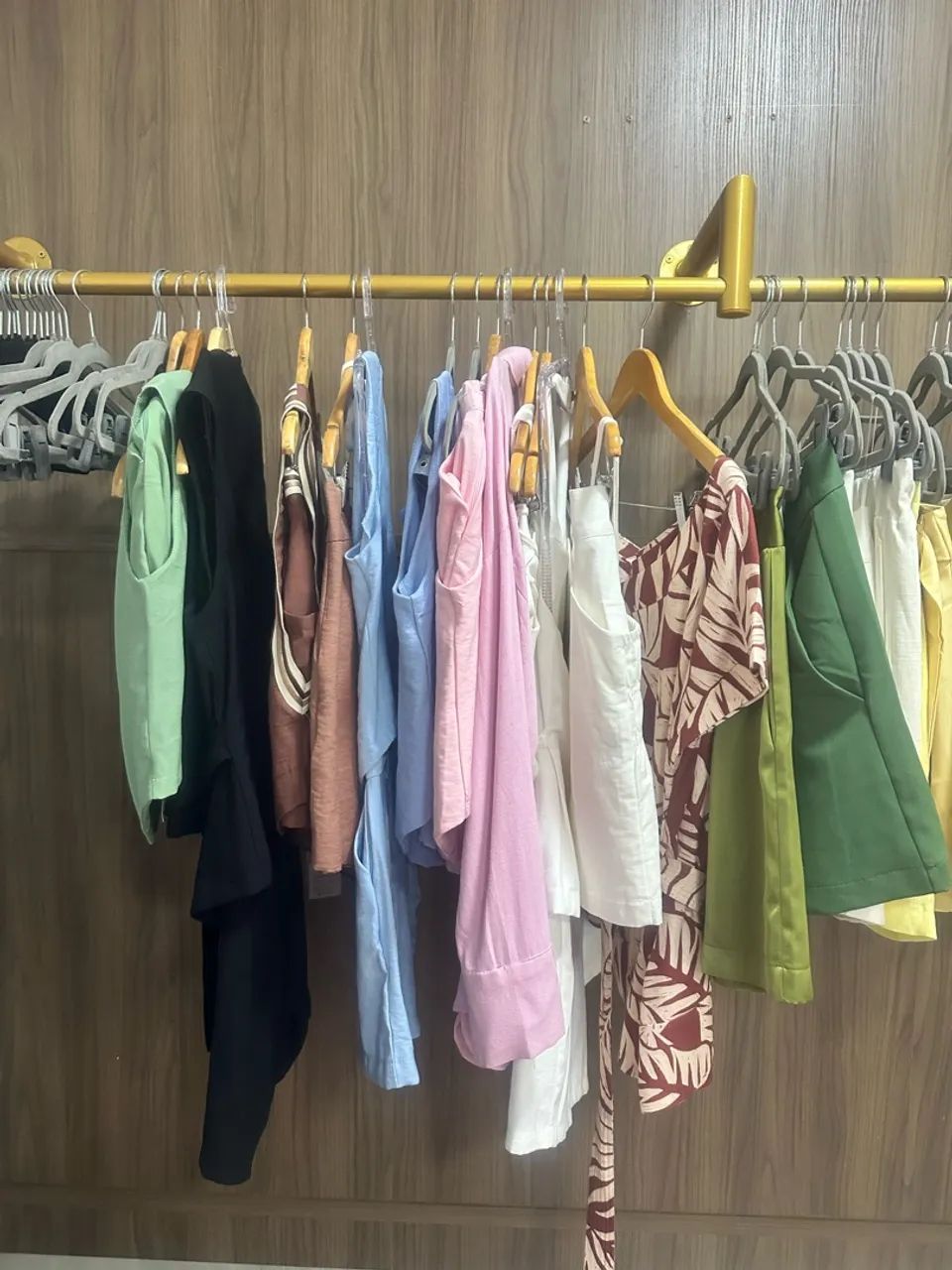 Vendo estoque de loja de roupas feminina  - Foto 2
