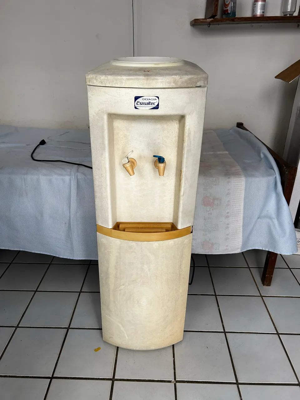 Bebedouro Coluna Gelágua