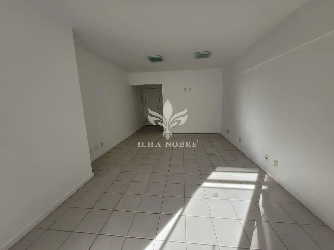 Sala comercial para Alugar no centro de Florianópolis com 31m² R$ 900,00 - Foto 5