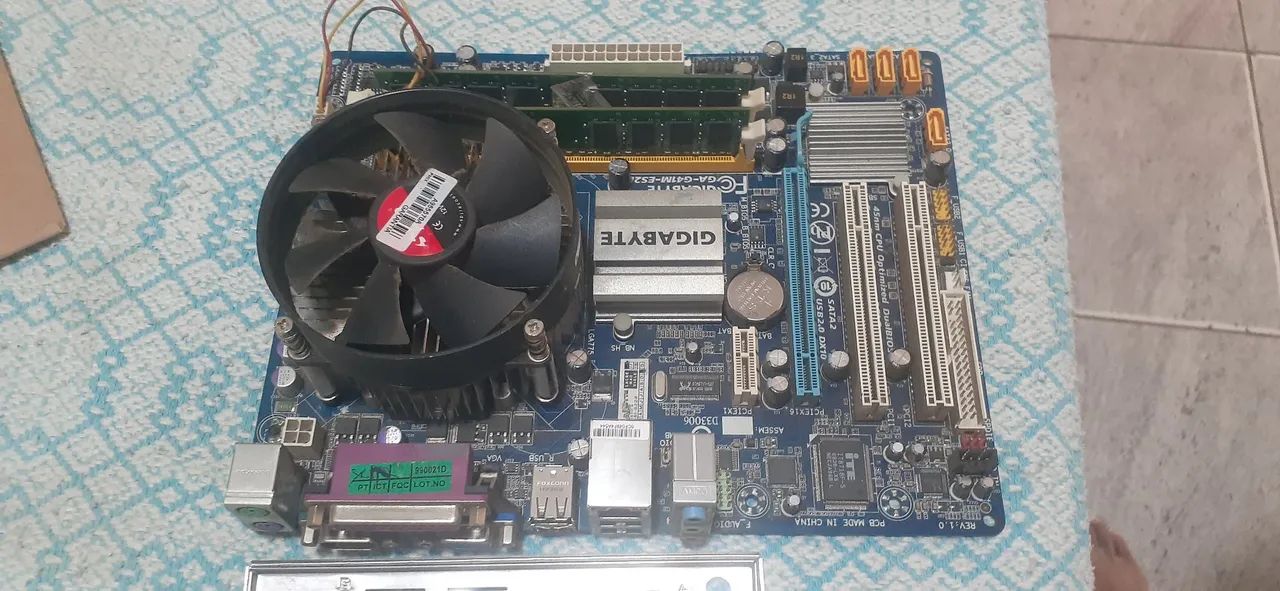 Kit Placa mãe processador core 2 Duo, com 4 Gb RAM 