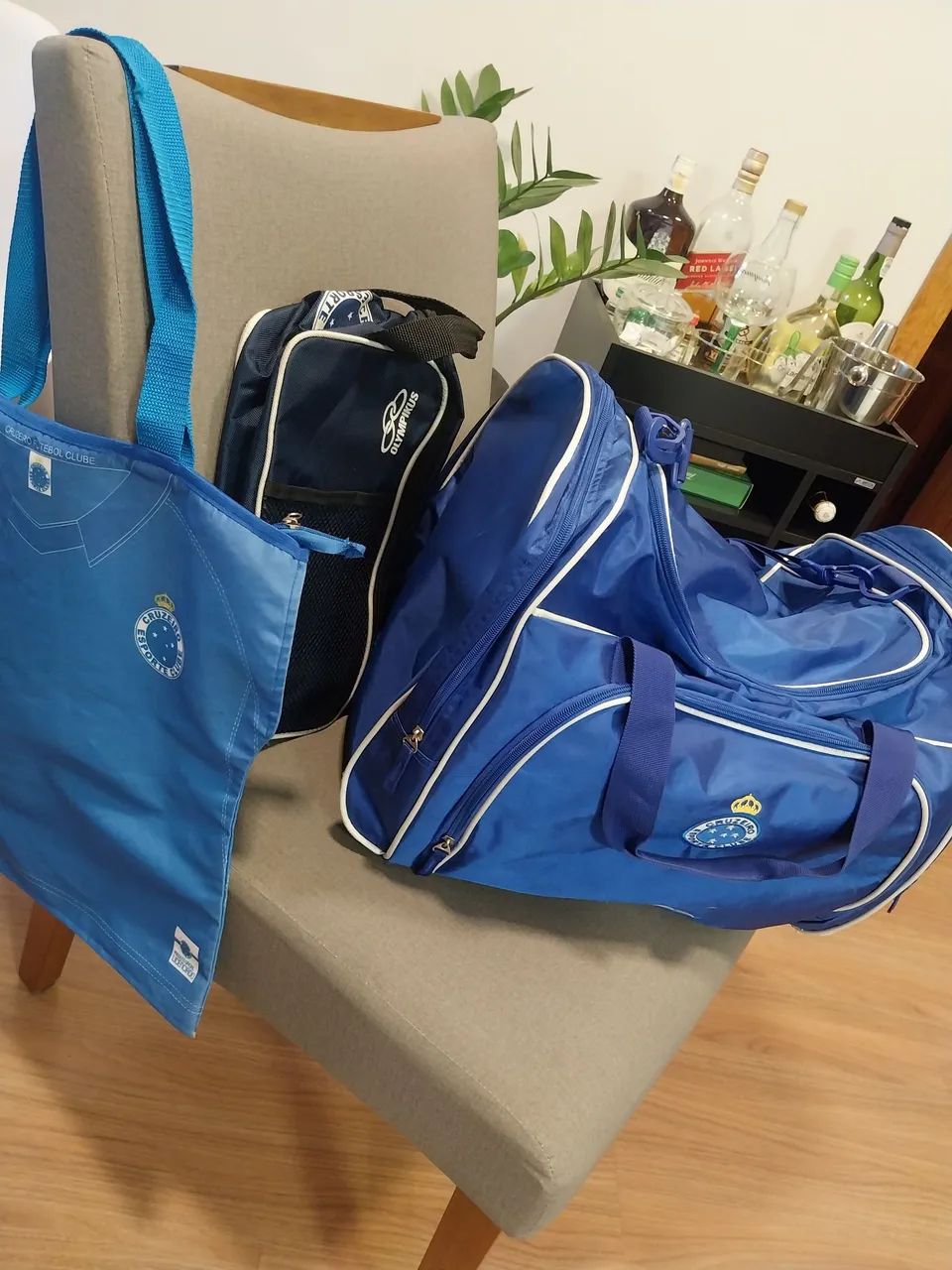 Vendo mala e bolsa original do Cruzeiro  - Foto 2