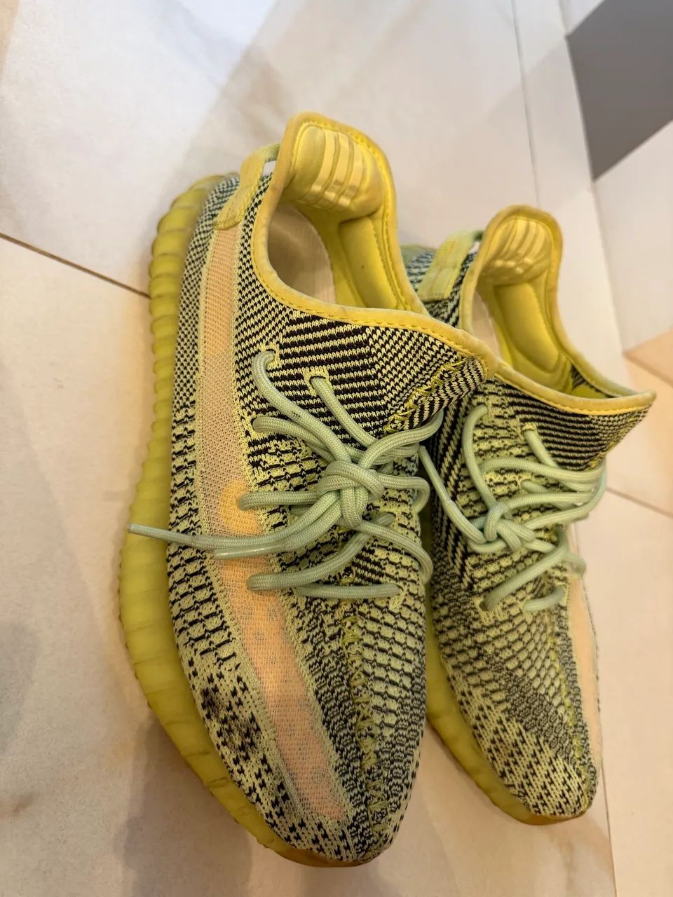 Adidas yeezy 350 yeezreel