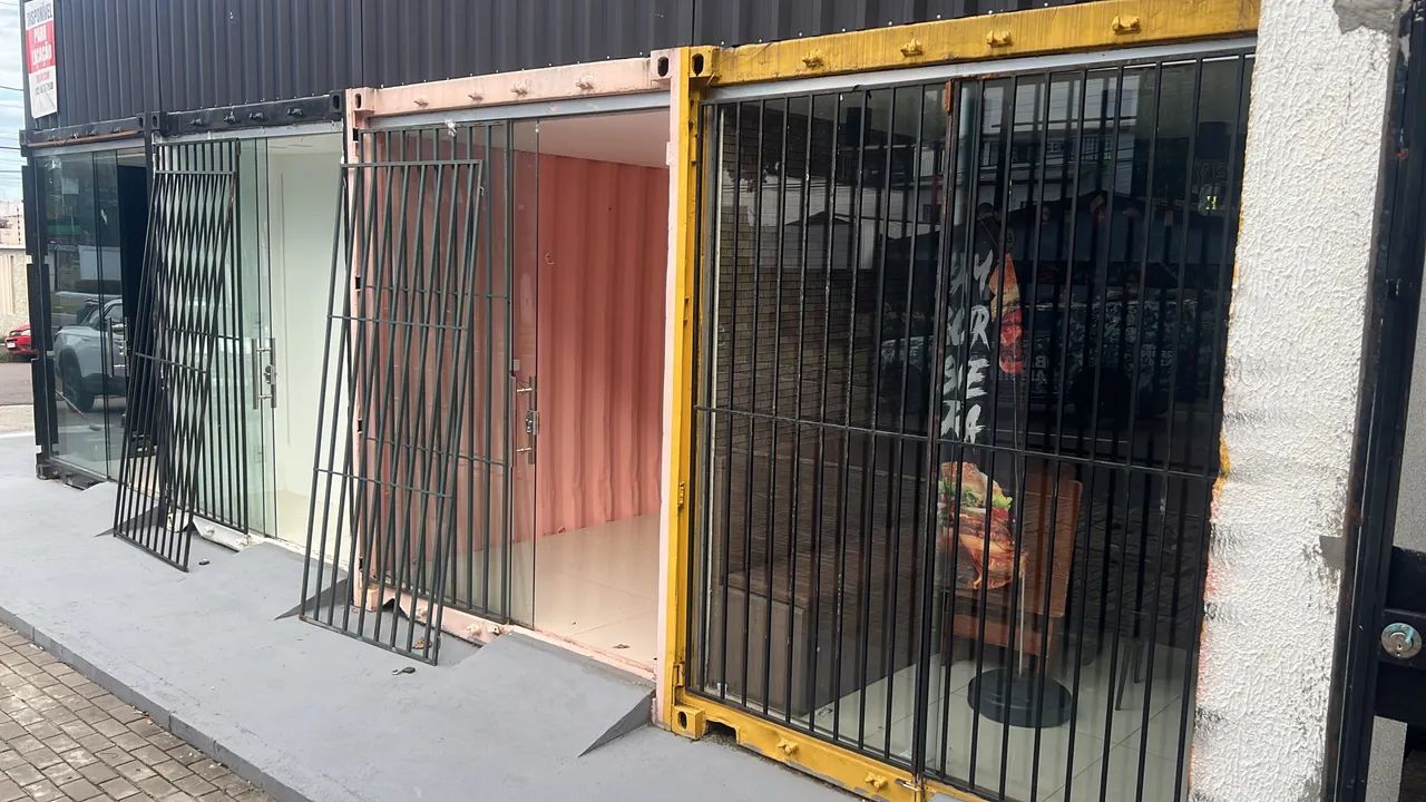 Lojas tipo Containers 