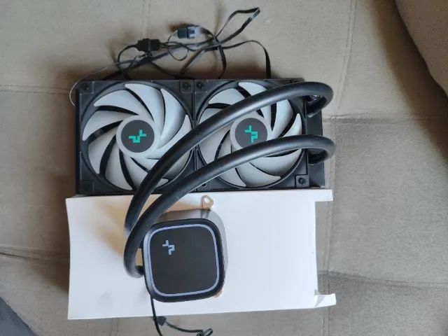 Watercooler Deepcool Le240