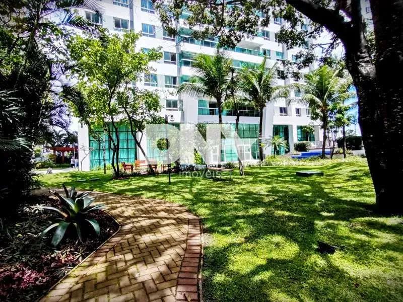 Cobertura Duplex Altiplano 35º andar com piscina e vista mar