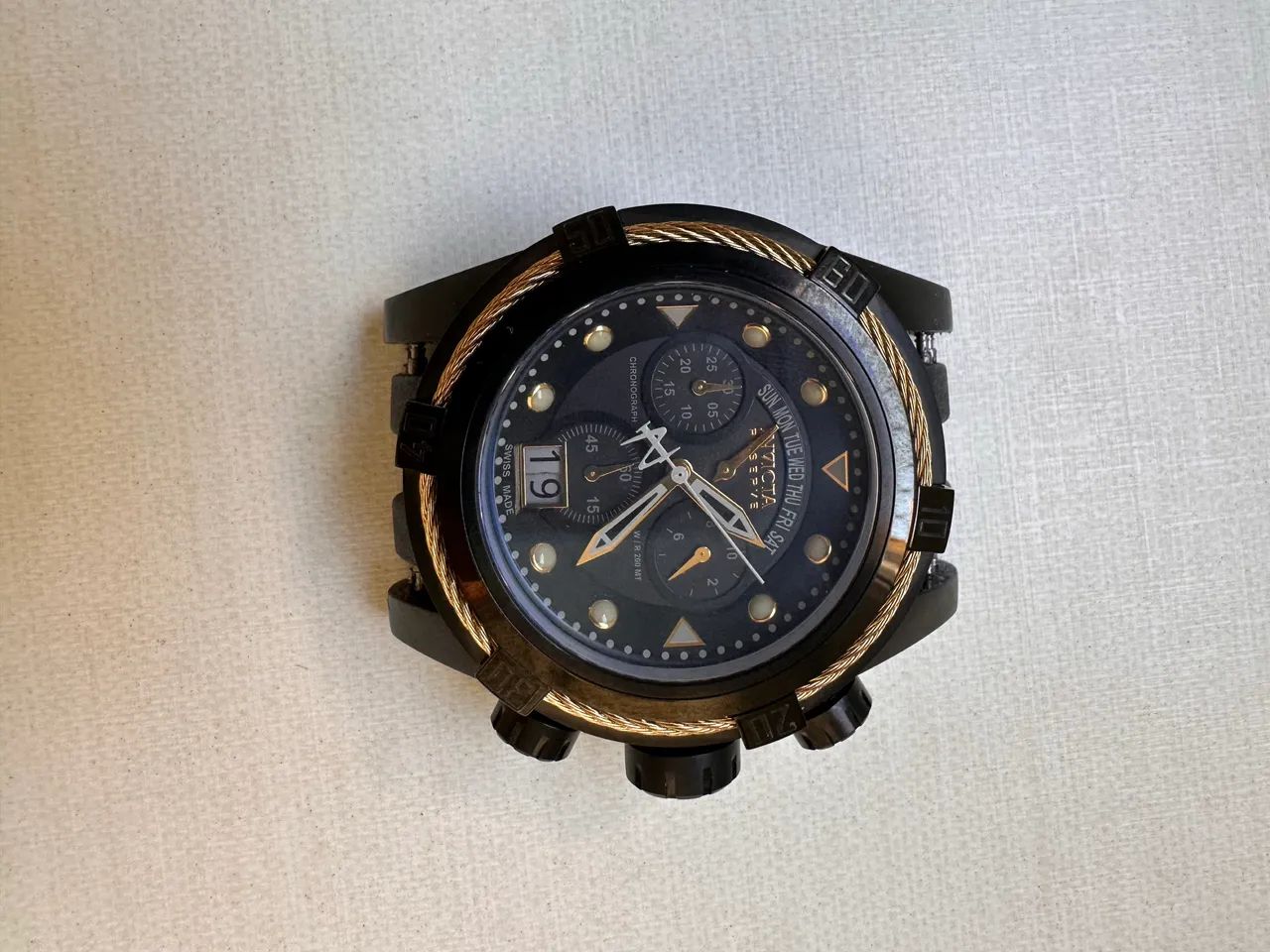 Relógio Invicta Bolt Zeus Reserve Swiss Made Original Ref. 17299