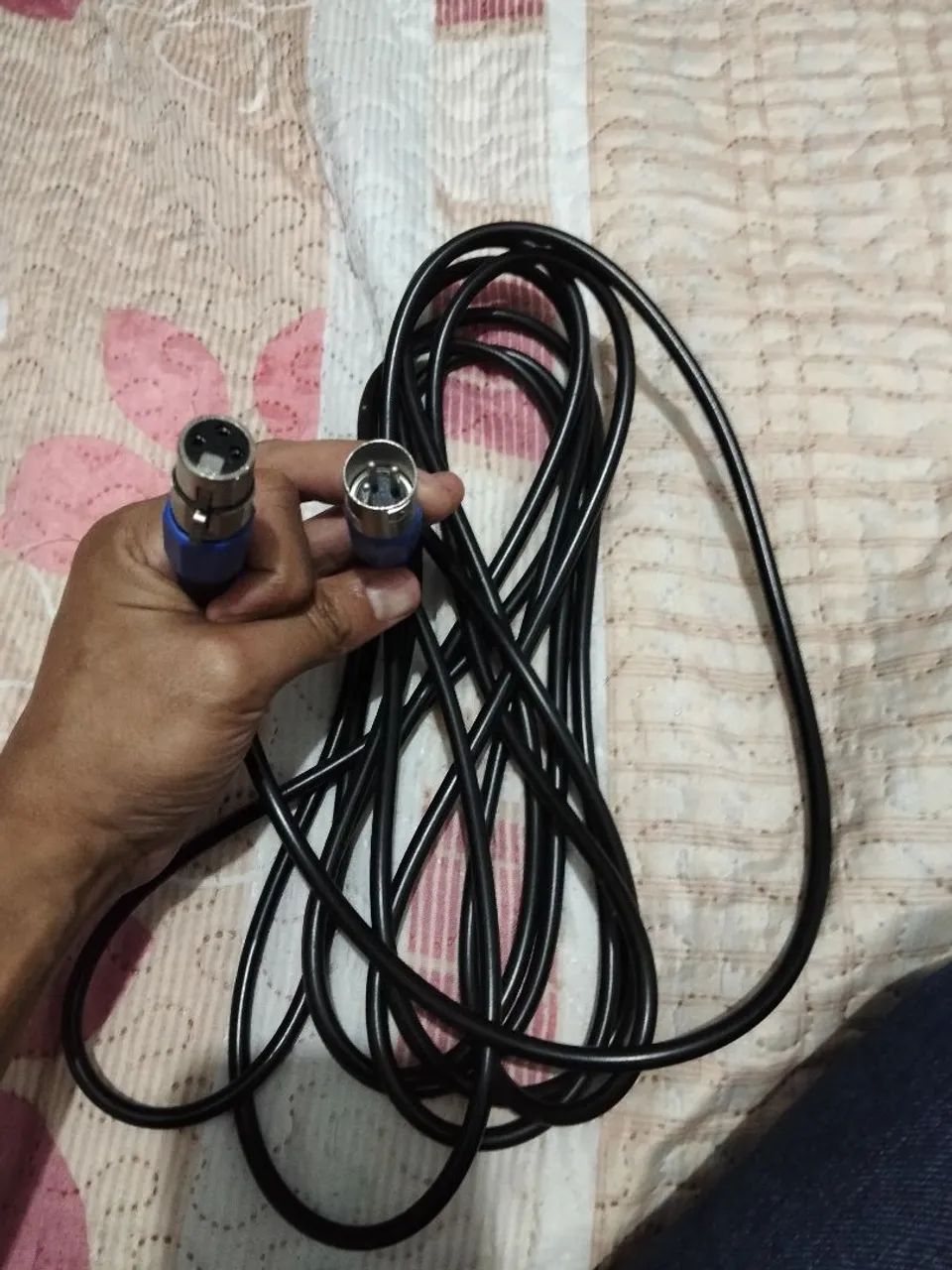 Microfone akg (profissional) P5S c/ cabo xrl 5m - Foto 2