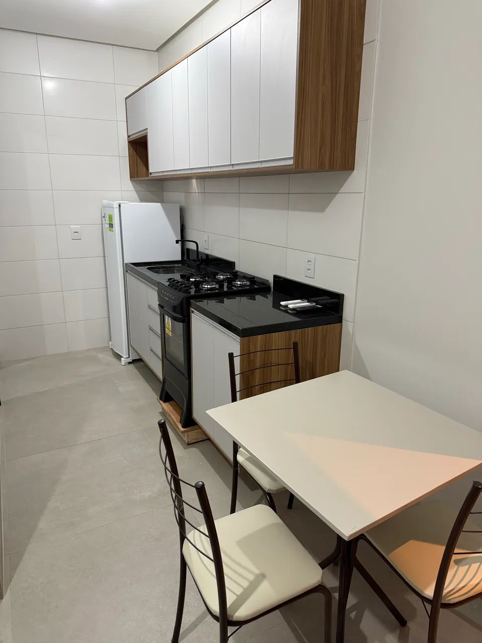 Apartamento mobiliado com ótima localização  - Foto 4