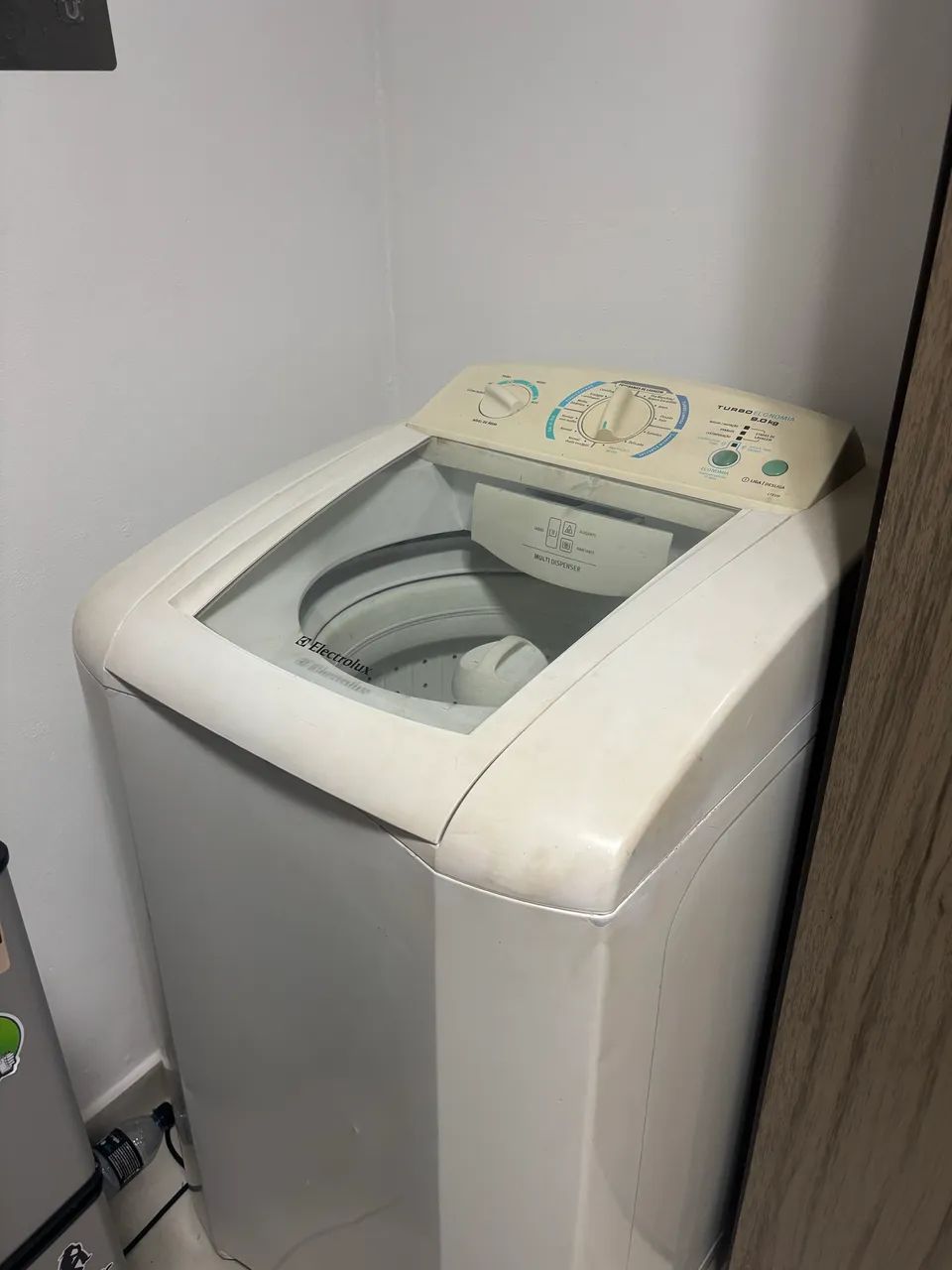 Máquina de Lavar Eletrolux 9 kg - Usada
