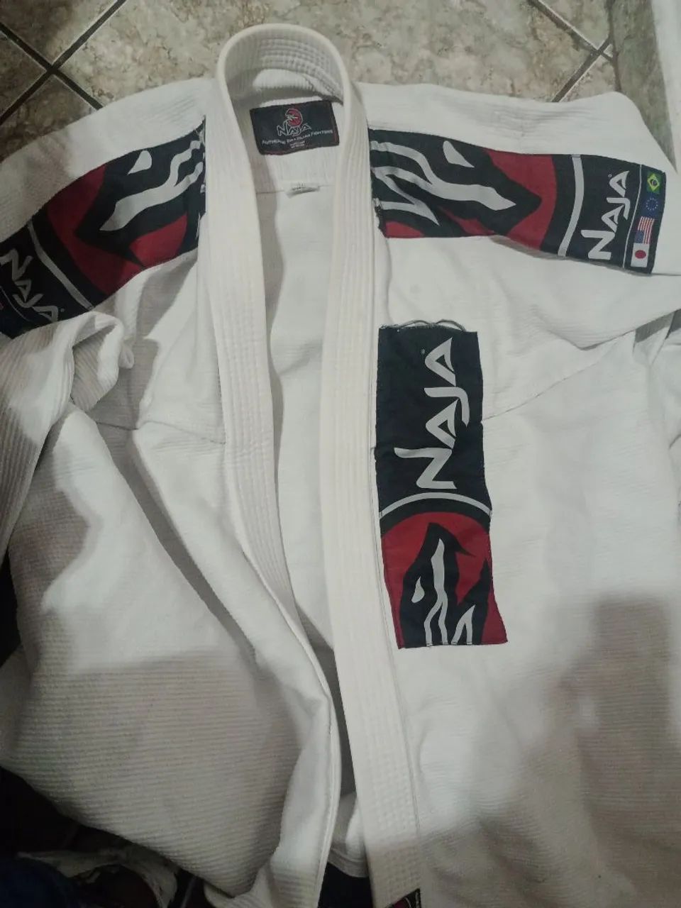 Kimono NAJA aceita troca 