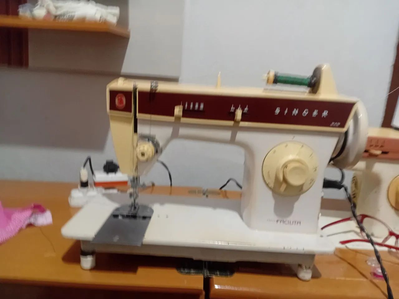 Máquina singer funciona perfeitamente  - Foto 2