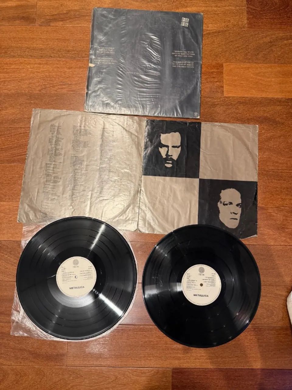 Disco Vinil Duplo Metalica - Foto 2