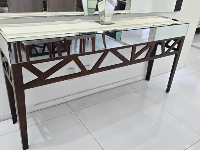 APARADOR ESPELHADO - DESIGN MODERNO