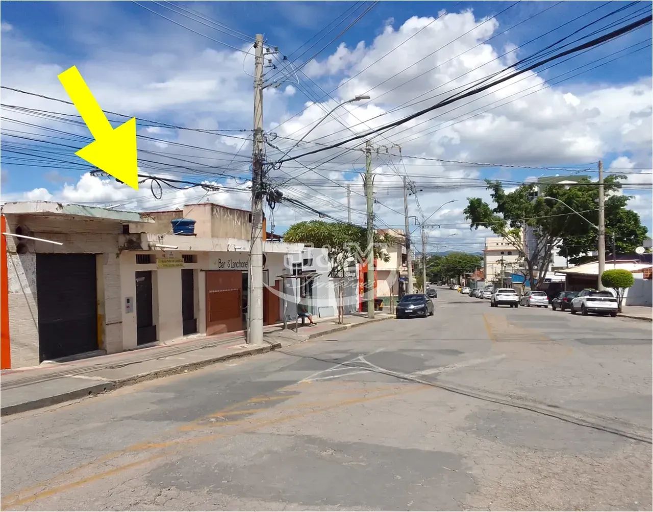 Lote Comercial com 3 Lojas e 2 Casas à venda - Santa Mônica