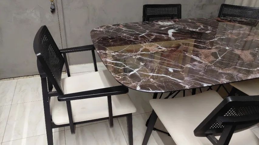 Mesa com 6 cadeiras em vidro  - Foto 2