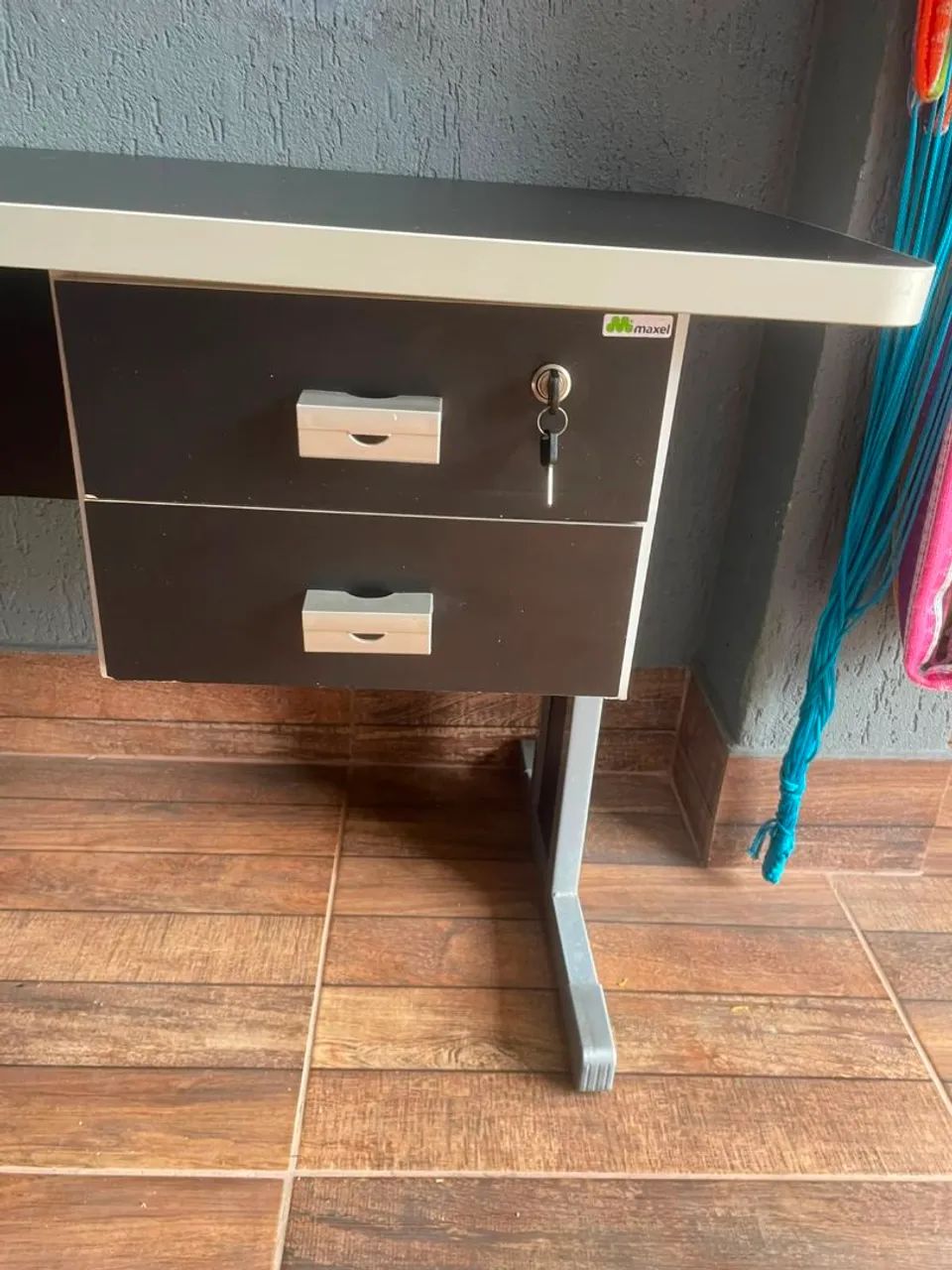 Vendo mesa de escritório em L, bem conservada - Foto 2