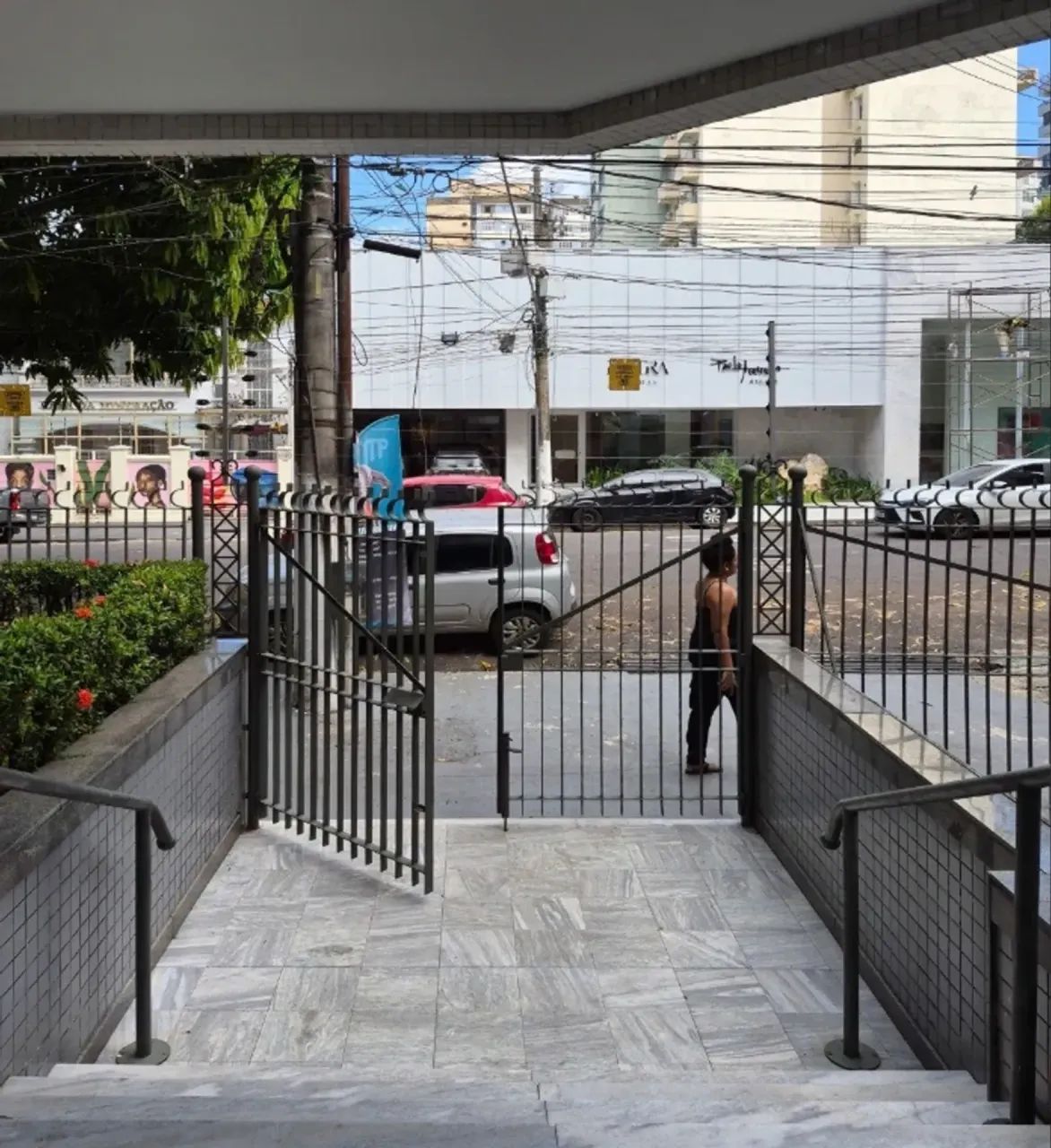 ALUGO SALA COMERCIAL MOBILIADO NO ED SAN RAPHAEL COM 30M² - Foto 4
