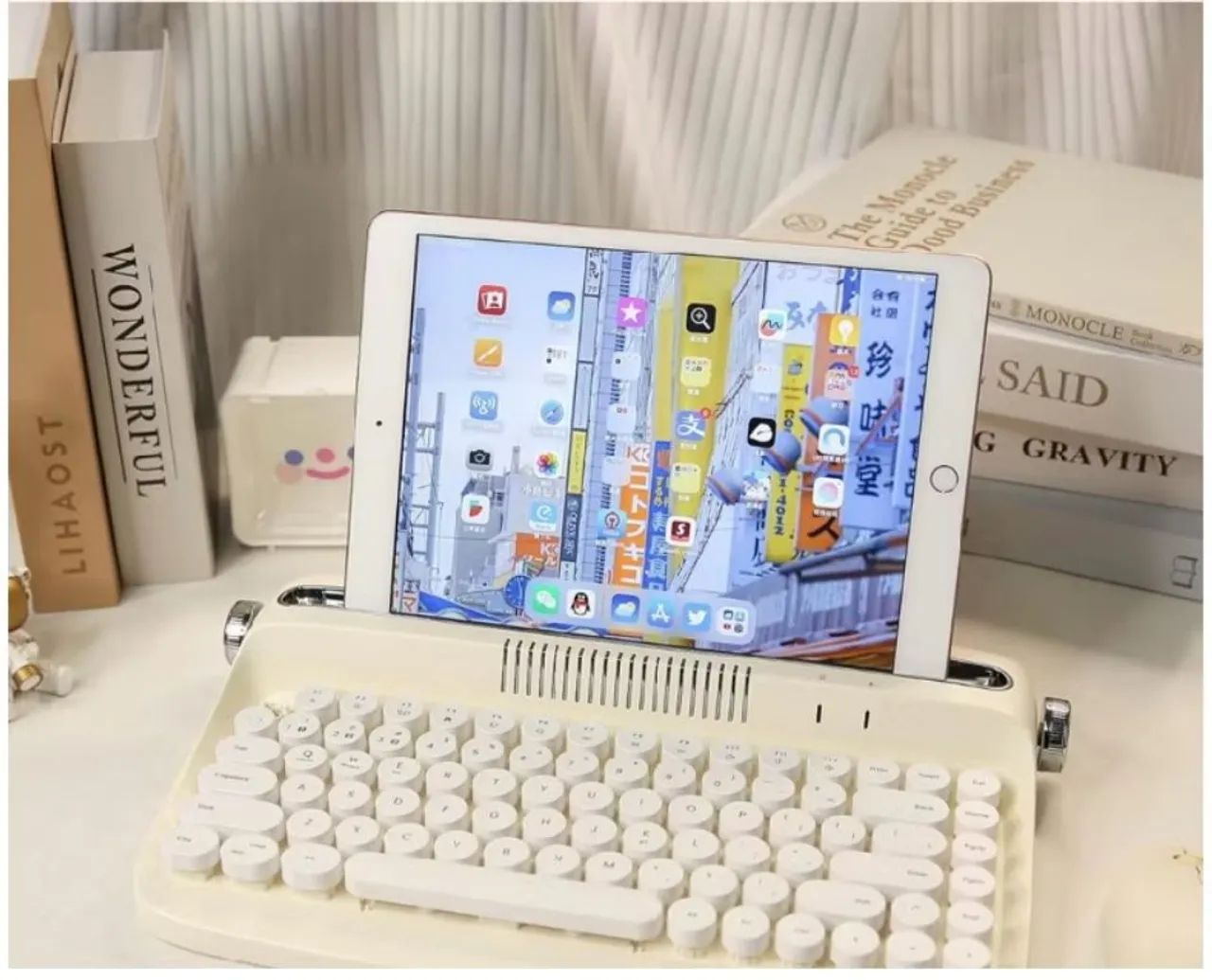 Teclado bluetooth Retrô para tablet e celulares - Foto 3