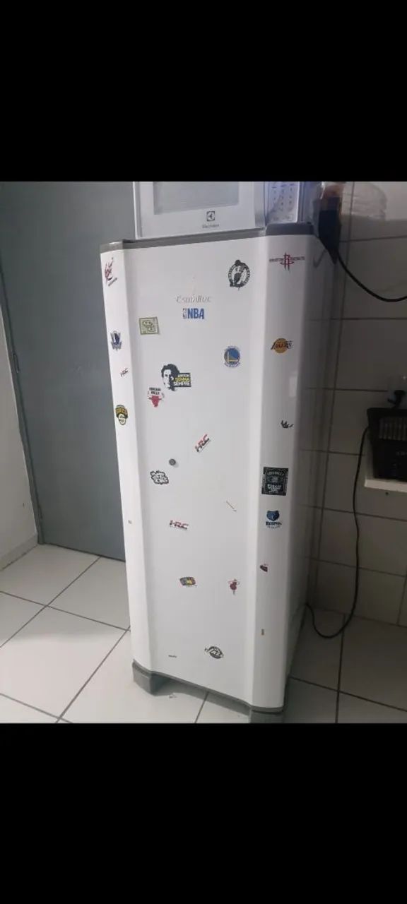 Geladeira Esmaltec