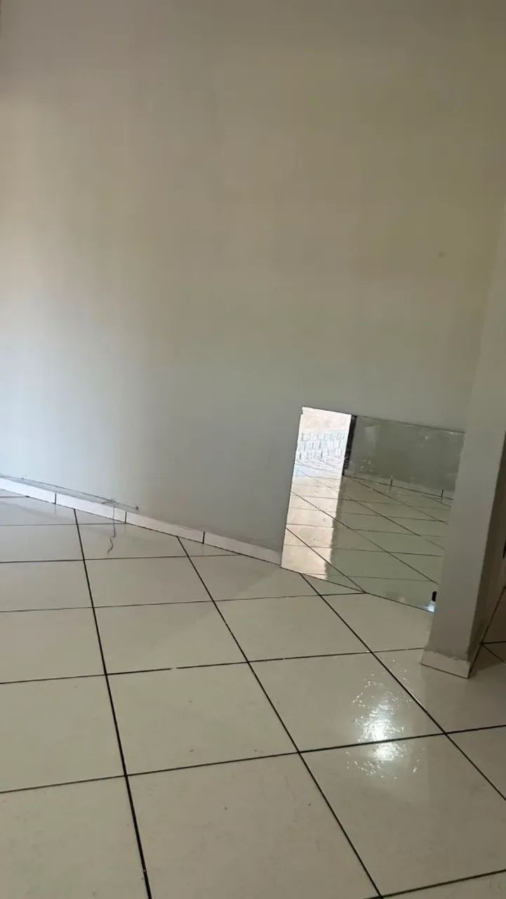 Ótima casa com 3 quartos sendo 1 suíte e varanda grande  - Foto 5