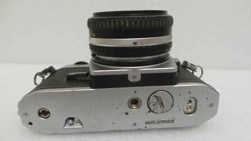 MÁQUINA FOTOGRÁFICA ANTIGA NIKON FG20 PARADA HÁ ANOS!  - Foto 6