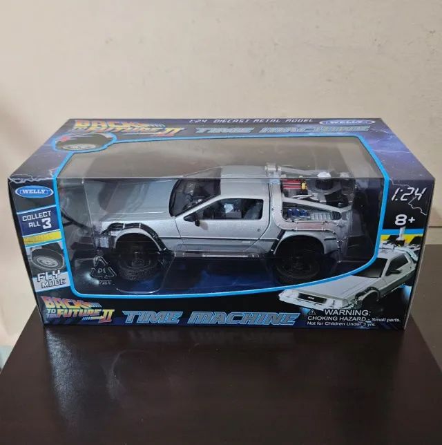 Delorean Time Machine - De Volta para o Futuro 2 - Welly 1/24