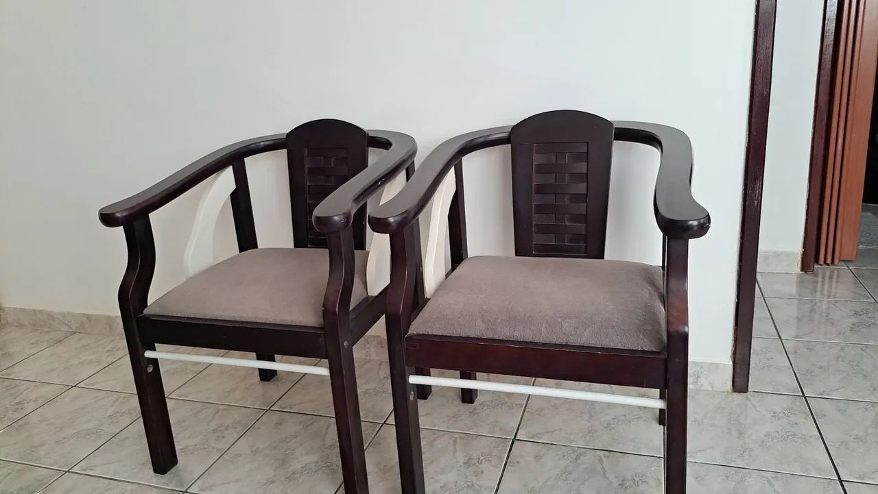 Par de Cadeiras Estofadas para Sala de Estar - Foto 5
