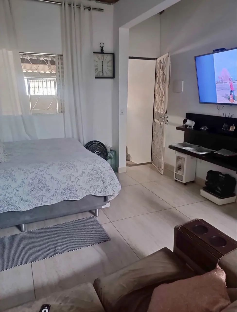 Casa com 2 quartos e 1 banheiro 